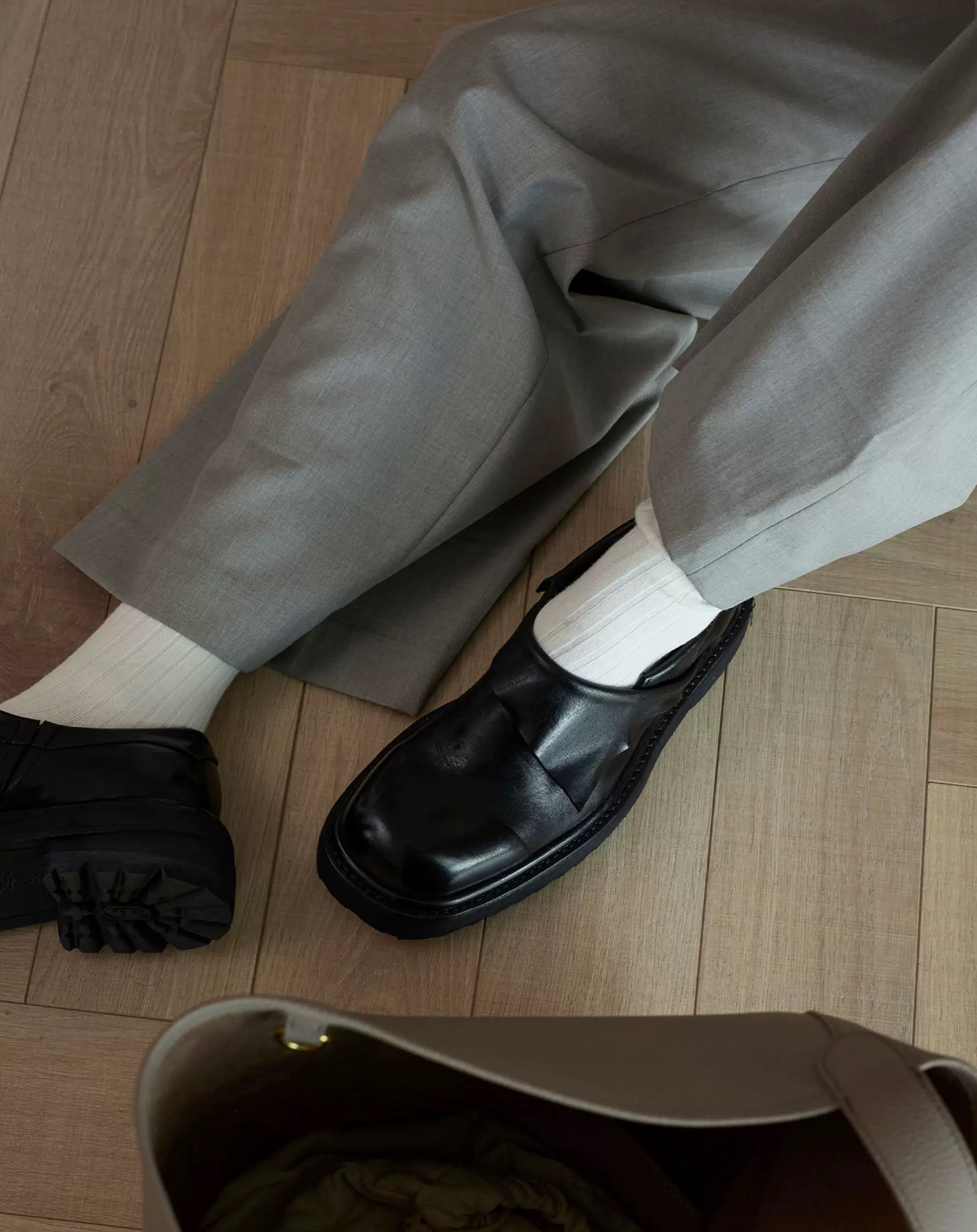 WOFEE CHUNKY LEATHER