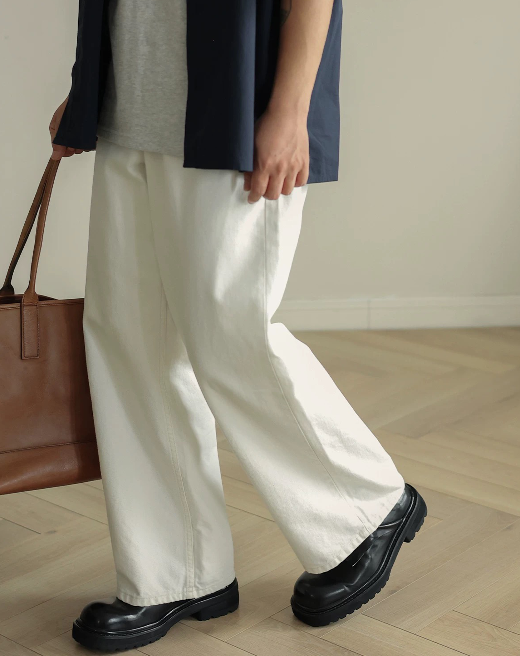 WOFEE CHUNKY LEATHER