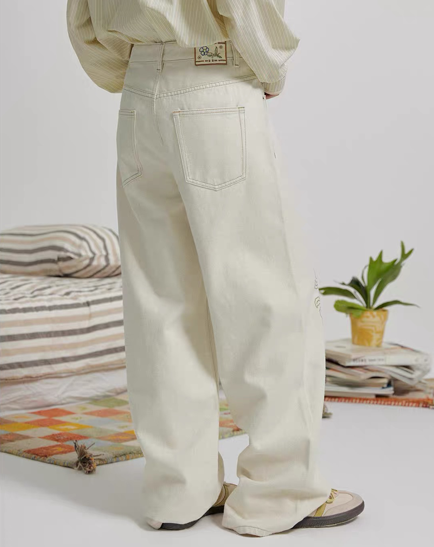 MOST WANTED PANTS